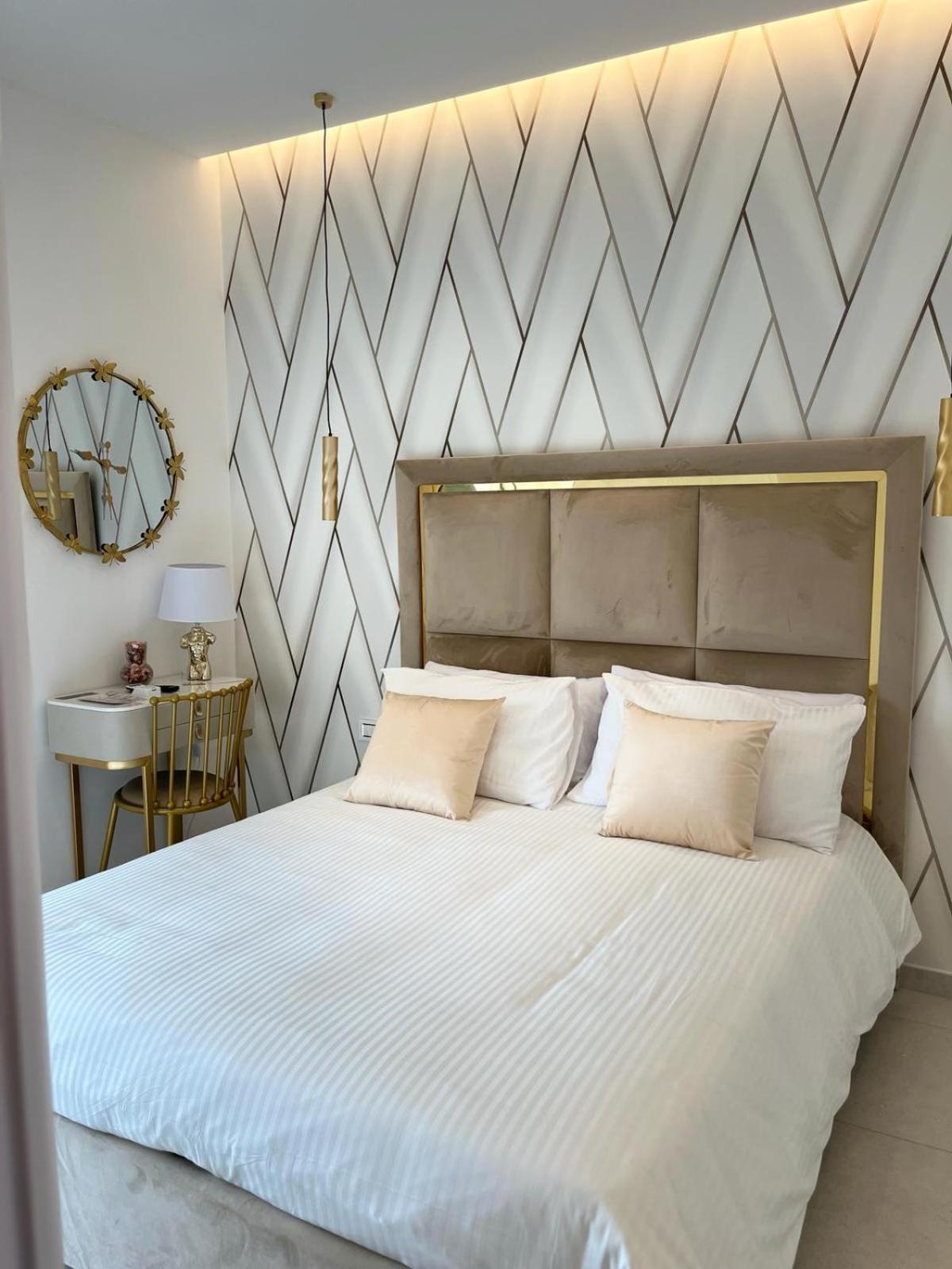 Hotel Luxury Masaniello à Naples Extérieur photo