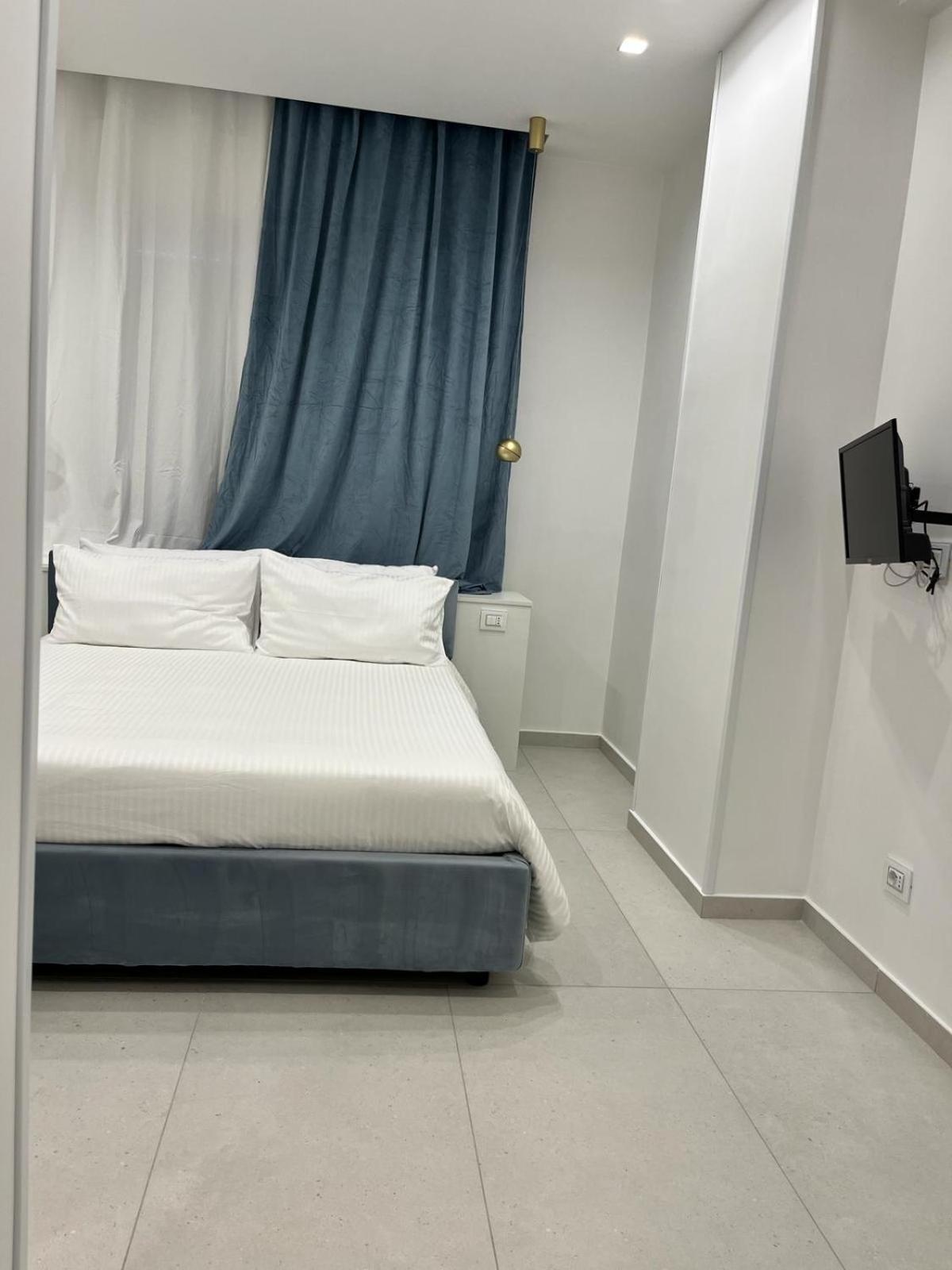 Hotel Luxury Masaniello à Naples Extérieur photo