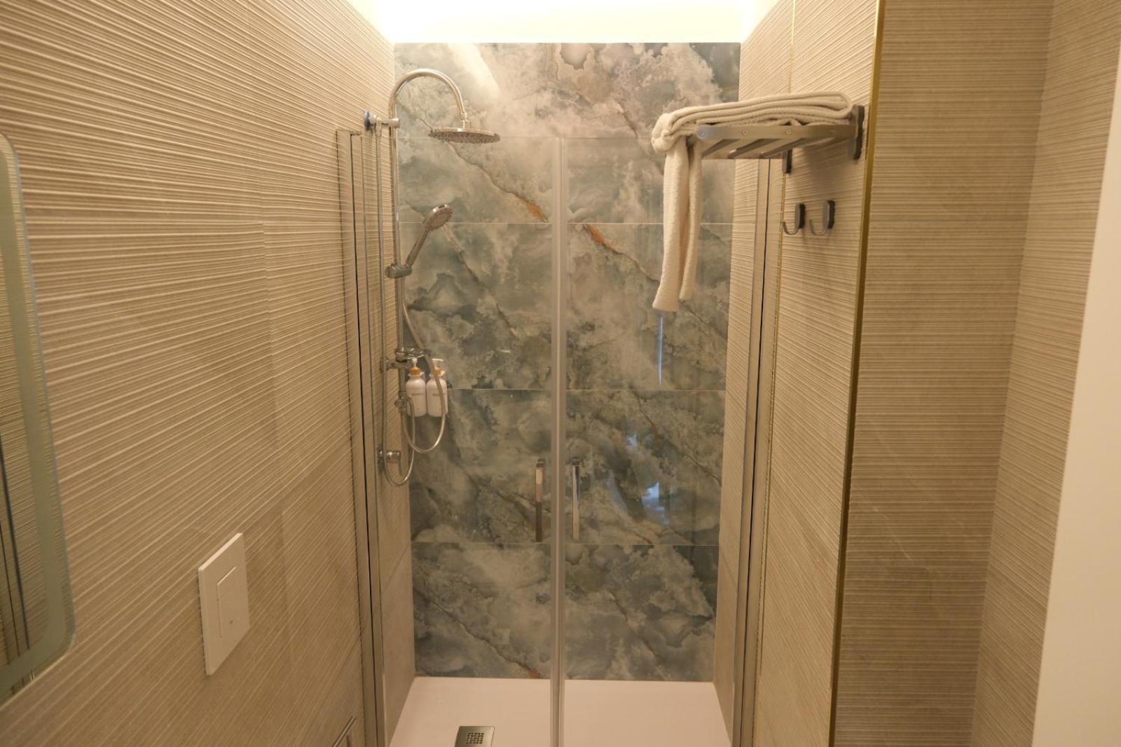 Hotel Luxury Masaniello à Naples Extérieur photo