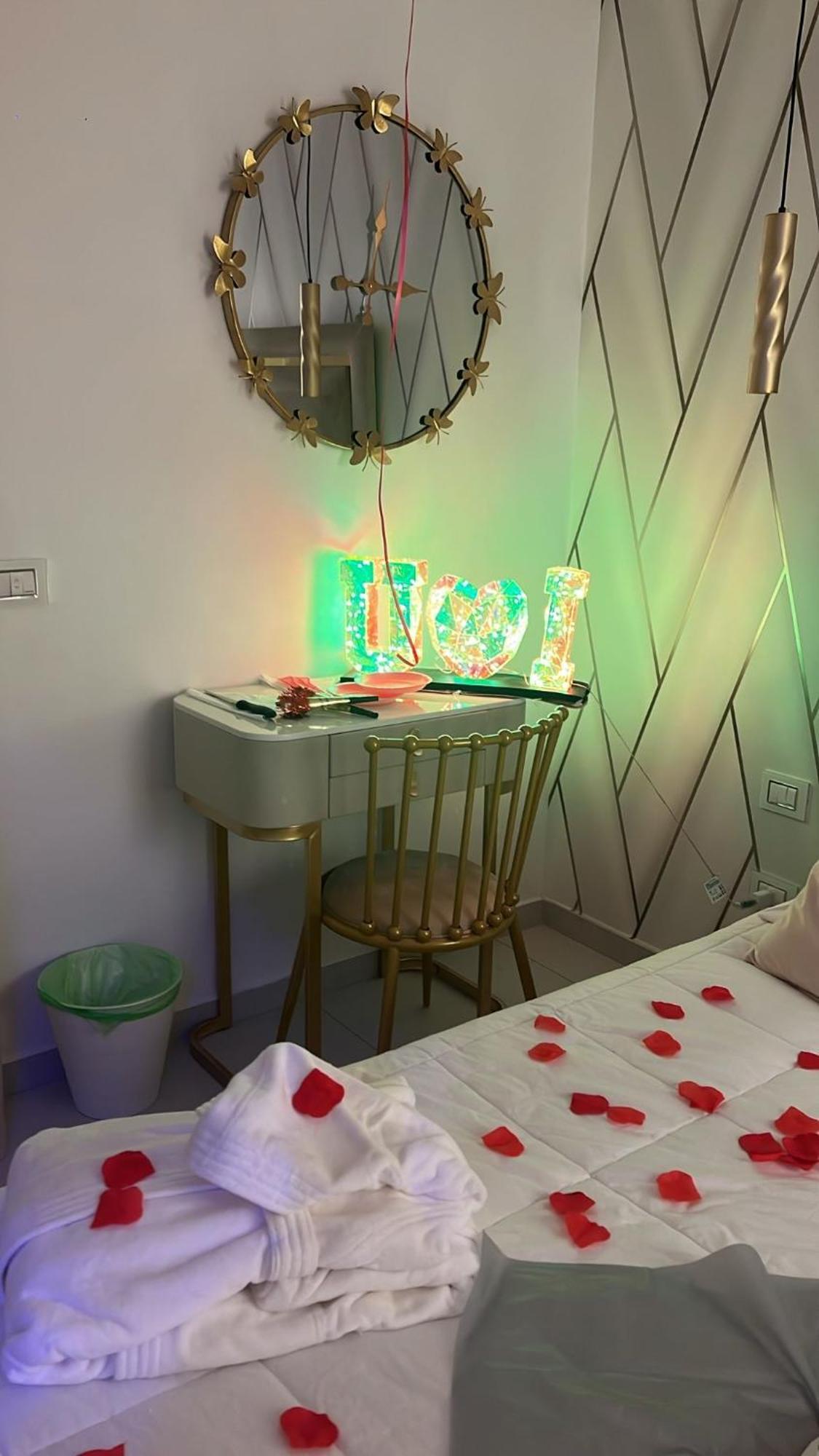 Hotel Luxury Masaniello à Naples Extérieur photo